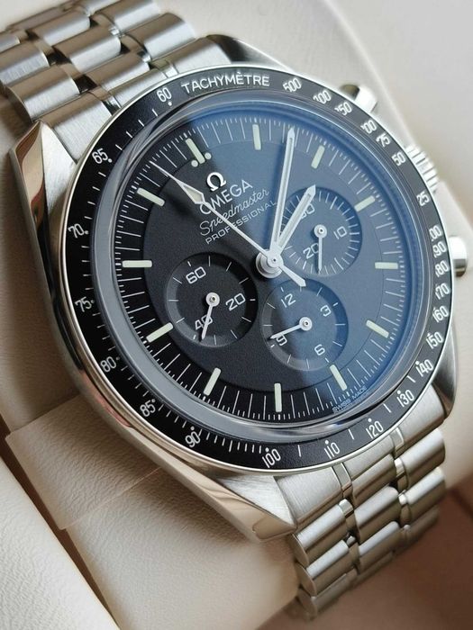 Omega Speedmaster Moonwatch 42mm Szafir 2025r