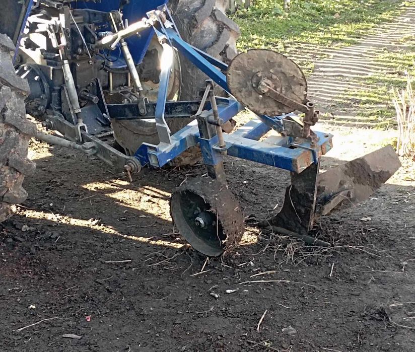 Продам плуг 1-25 п