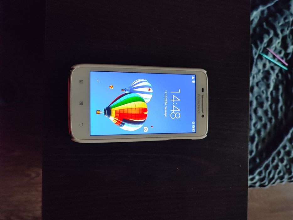 Мобильный Телефон Леново S650