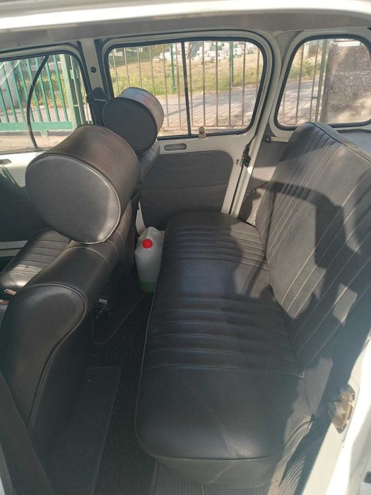 Renault 4L GTL restaurada com qualidade, impecável