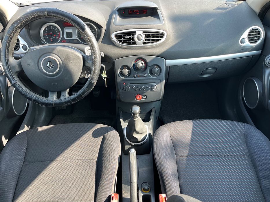Renault Clio Break — fotografia 4
