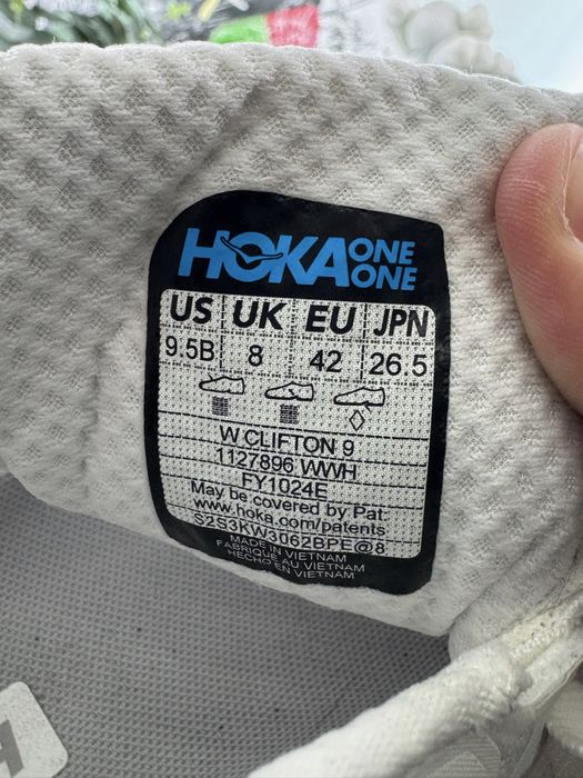 Кросівки Hoka Clifton 9 42 розмір Е13272