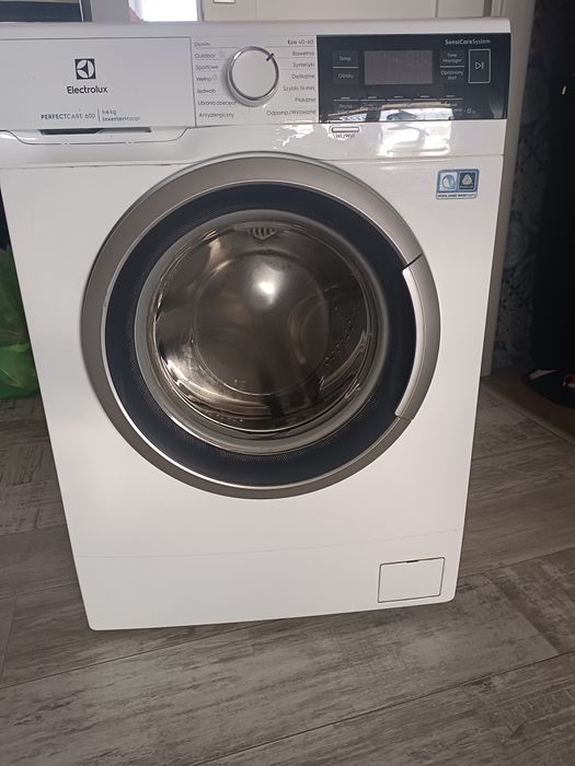 Pralka Electrolux slim