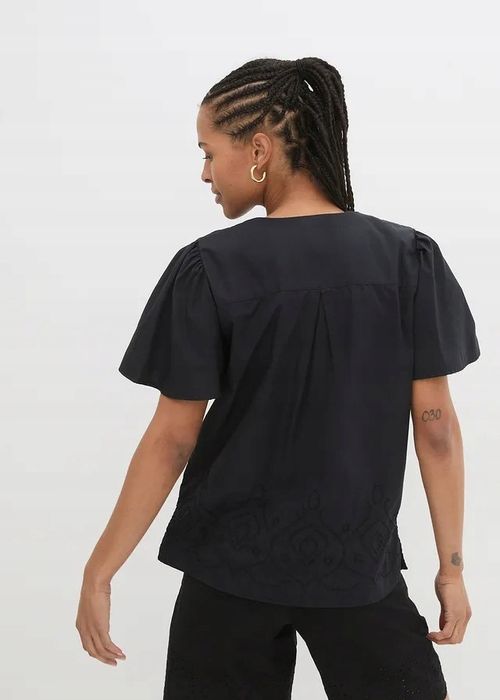 B.P.C czarna bluzka koszulowa z haftem ^50