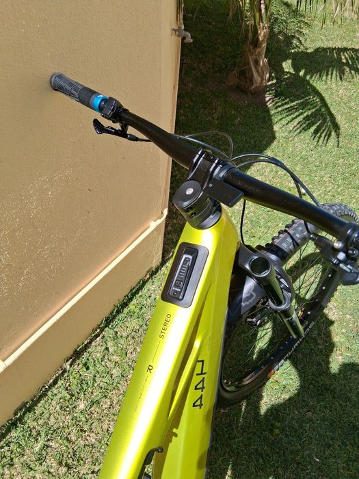Cube stereo tamanho L