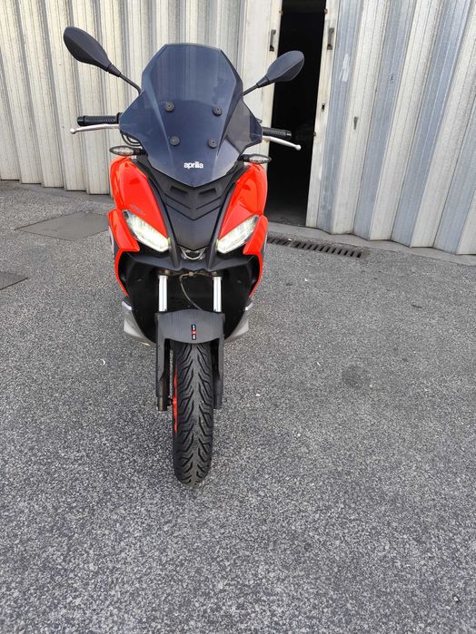 Aprilia 125 sr gt sport