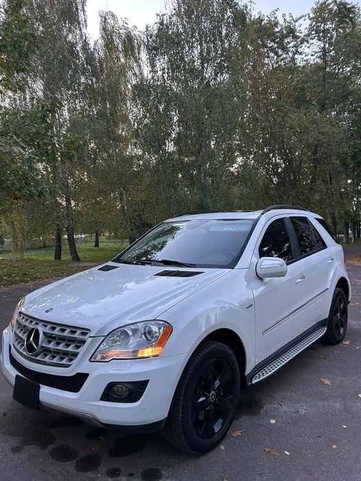 Mercedes- ML 2010рік 3.0D