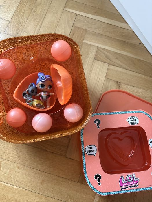 Lol lalka z walizką i dodatkami