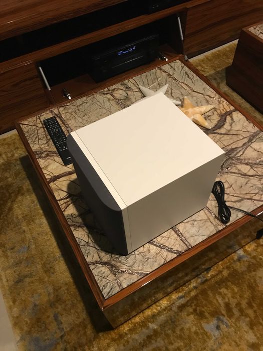 Bowers & Wilkins SubWoofer ASW608