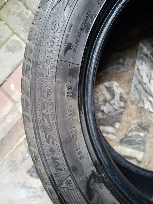 Opony zimowe 255/55/18