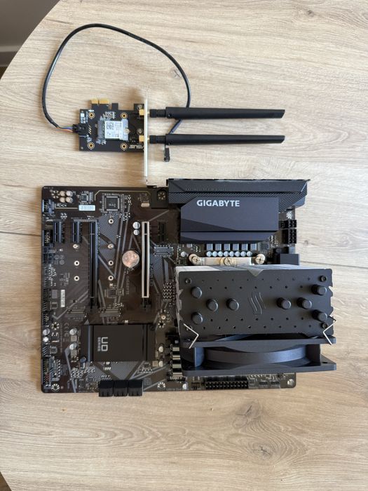 Intel core i5-10400F + Gigabyte Z490UD + Patriot Viper Steel DDR4 3600 Mhz CL17 32 GB