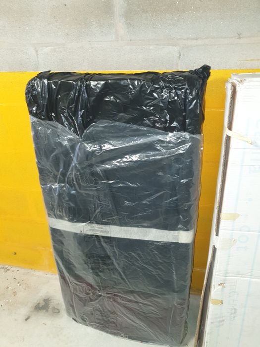 Cama de bebe em madeira