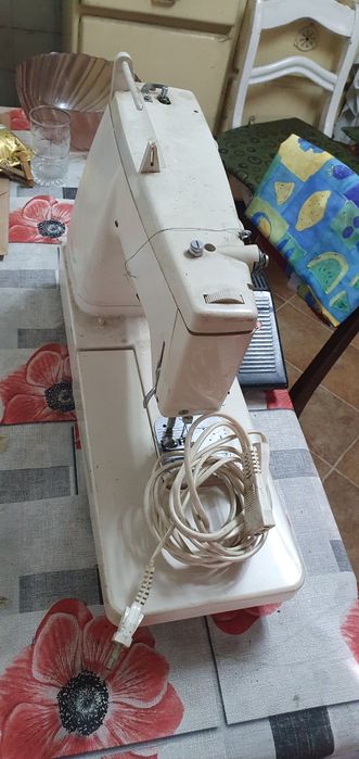 Maszyna do szycia Łucznik