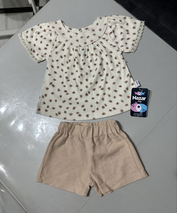 Лот речей на дівчинку 74/80см весна/ літо+ шапочки