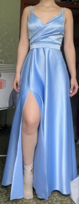 Вечірня довга сукня