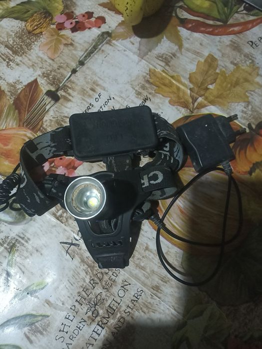 Продам налобный фонарь