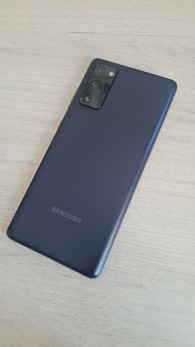 Смартфон samsung galaxy s20fe