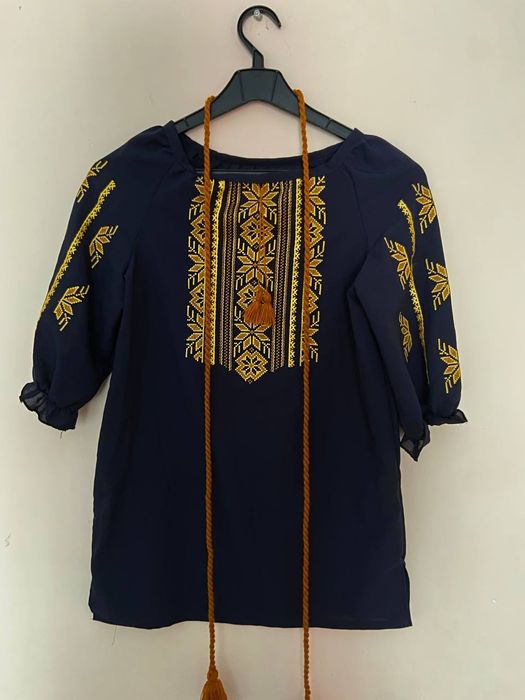 Продам вишиванку