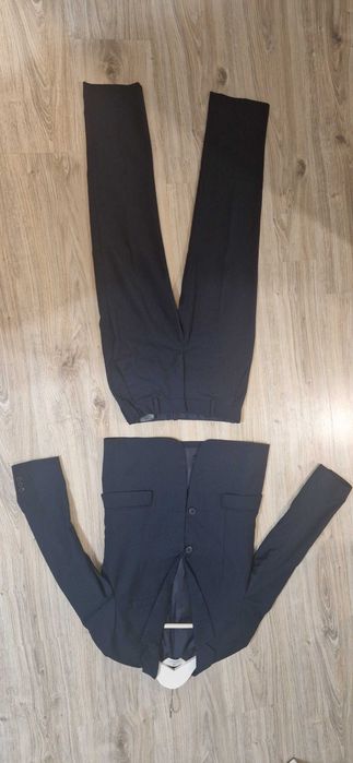Garnitur granatowy dla chłopca roz. na 146 - H&M OKAZJA