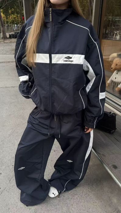костюм Balenciaga S-M