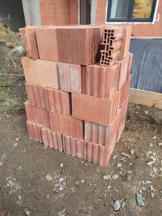Pustak ceramiczny, Porotherm