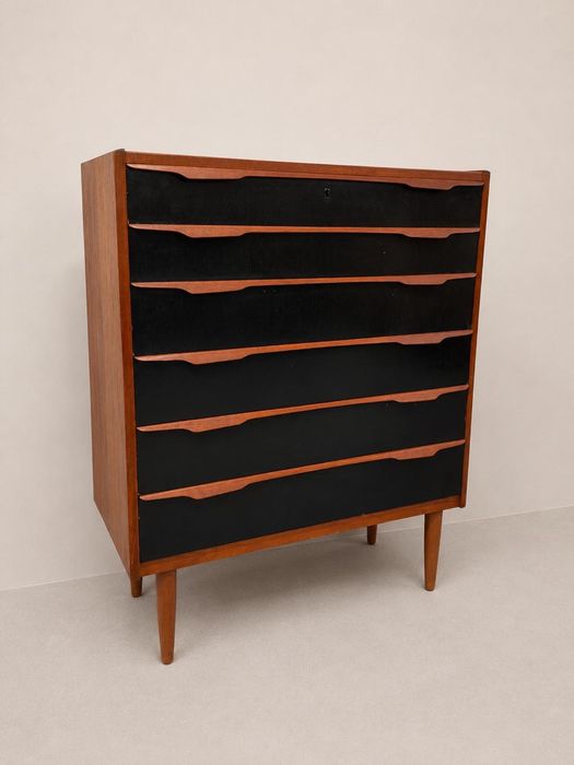 Piękna tekowa komoda / Mid Century Modern/ Vintage / Dania / dowóz wysyłka