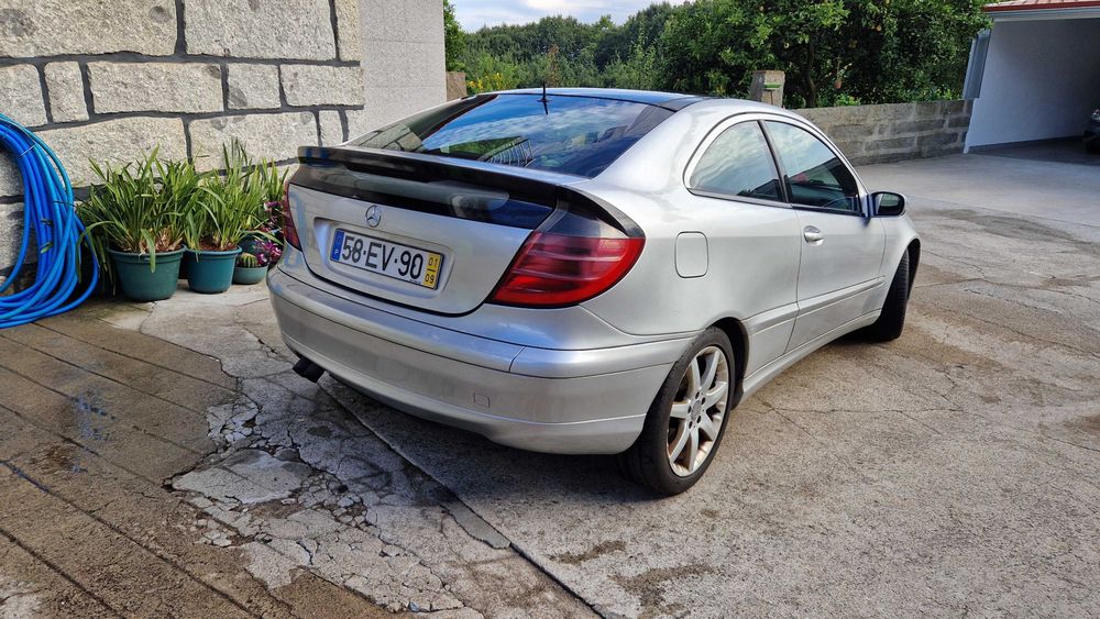 Mercedes-Benz C220 CDI Coupé Evolution
