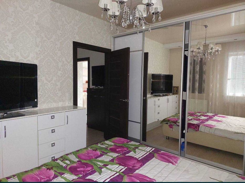 Гарний компактний будинок з якісним ремонтом в селищі Солоницівка