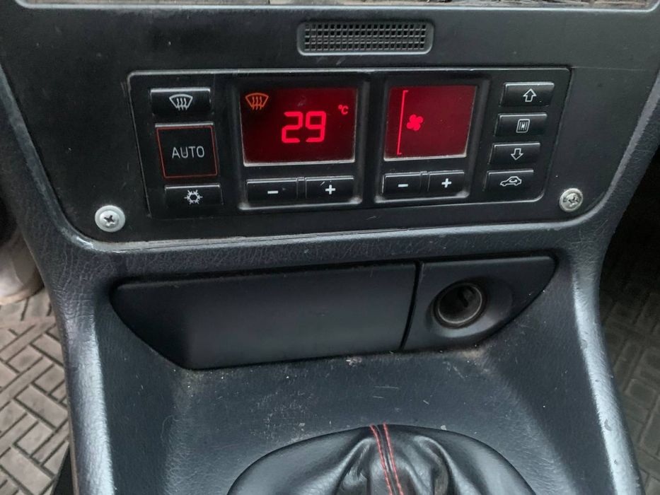 Стойки передні задні ауді а4б5 audi a4b5 амортизатори дзвоніть є вайбе