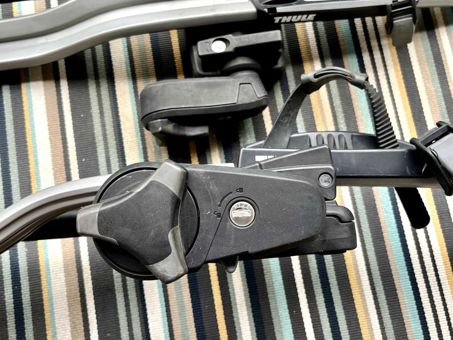 Uchwyt rowerowy Thule 598 na belki bazowe - 1 sztuka