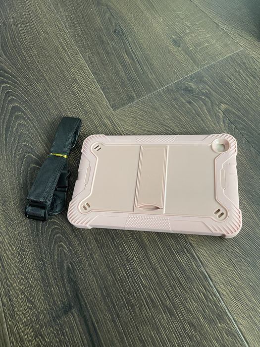 Etui samsung galaxy tab A7 8.4 nowe