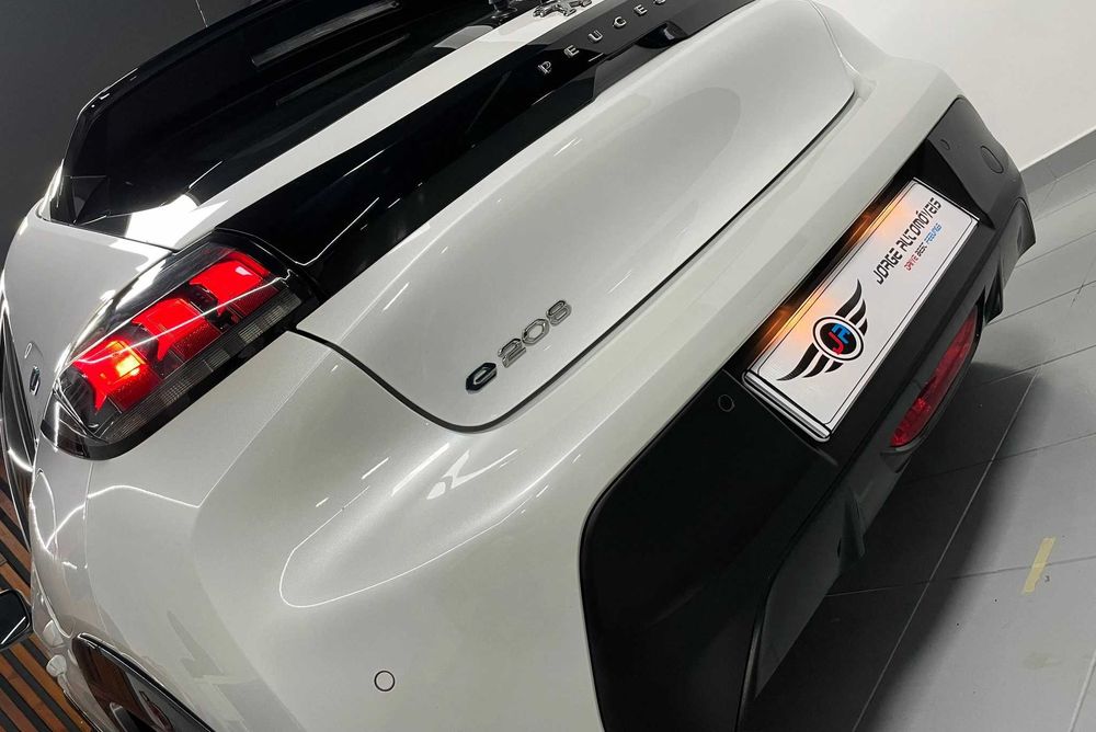 Peugeot e-208 50KWH Active 136cv NACIONAL