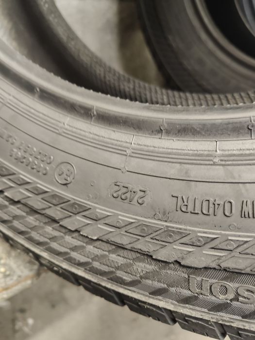 2X 215/65R16C 109/107T Continental Vancontact 4Season 6,7mm 2023 Opony