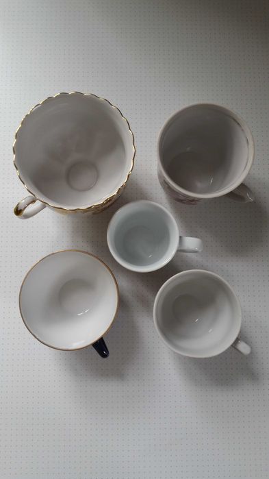 Чашки разные фарфор