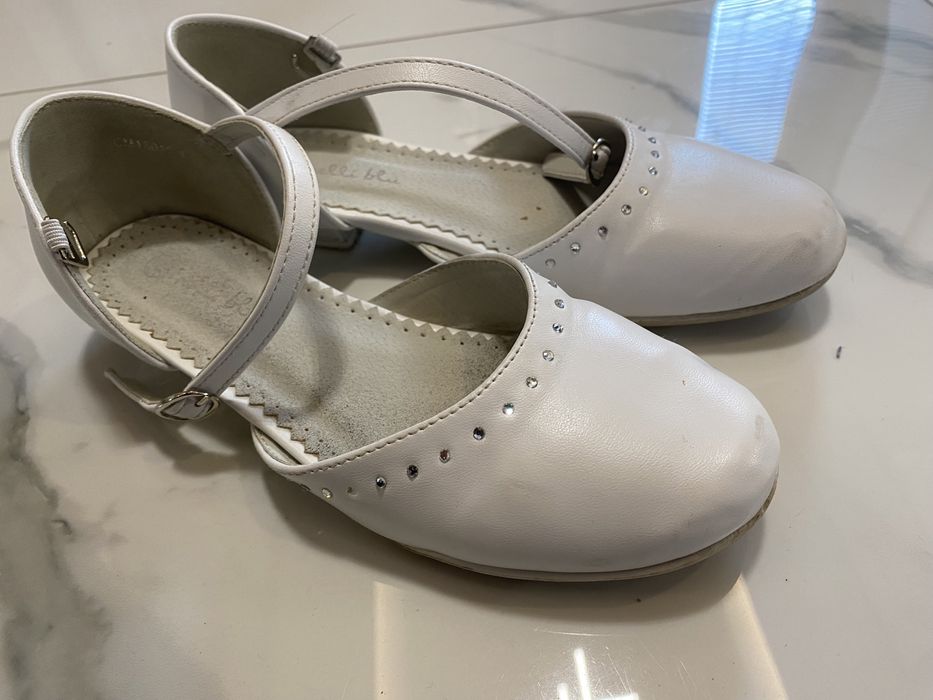 Eleganckie białe buciki - 35 (komunijne)