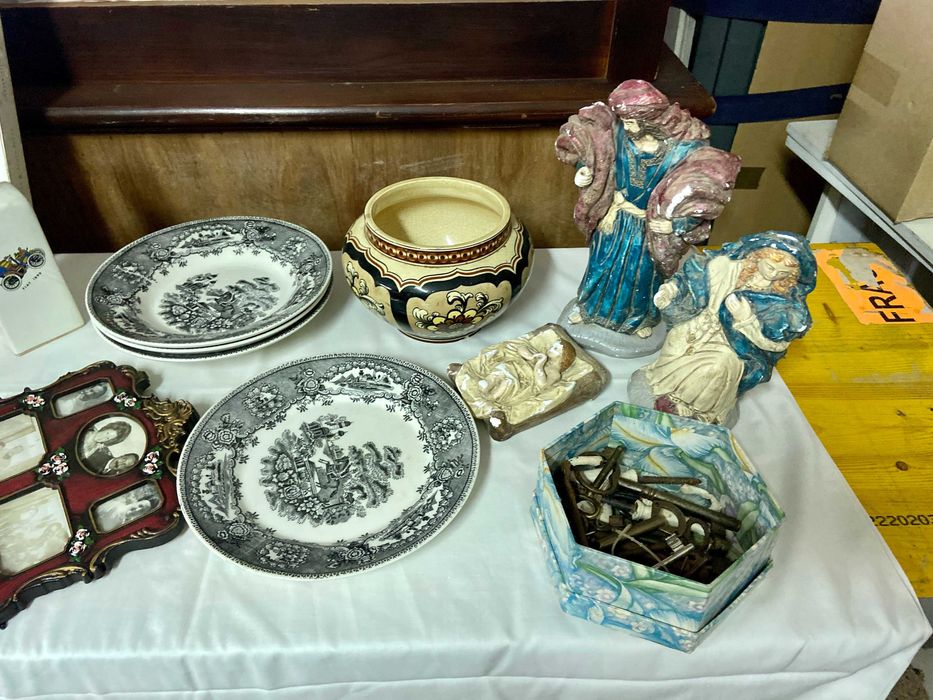 Venda de Novo e Vintage - Utilidades