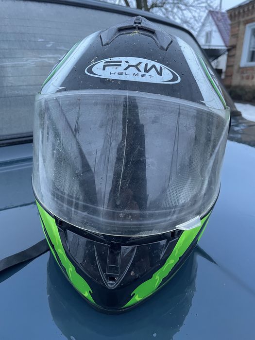 Продам мотошлем під заміну візор