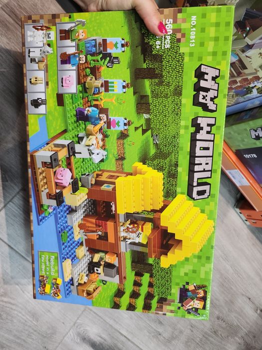 Klocki My World Domek Wieś Minecraft 560 el. – Zestaw z figurkami