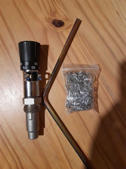 Regulator ciągu powietrza pieca CO