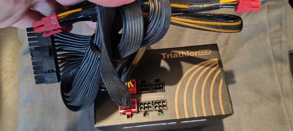 Enermax Triathlor 650w c сертификатом 80Plus Bronze