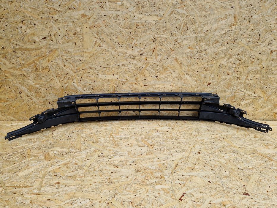 kratka zderzaka przód vw passat b8 lift