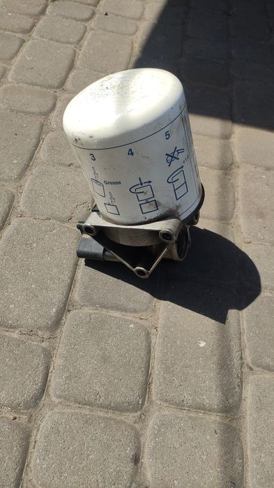 Продам оригінальний осущувач повітря Volvo FH/FM 20884103