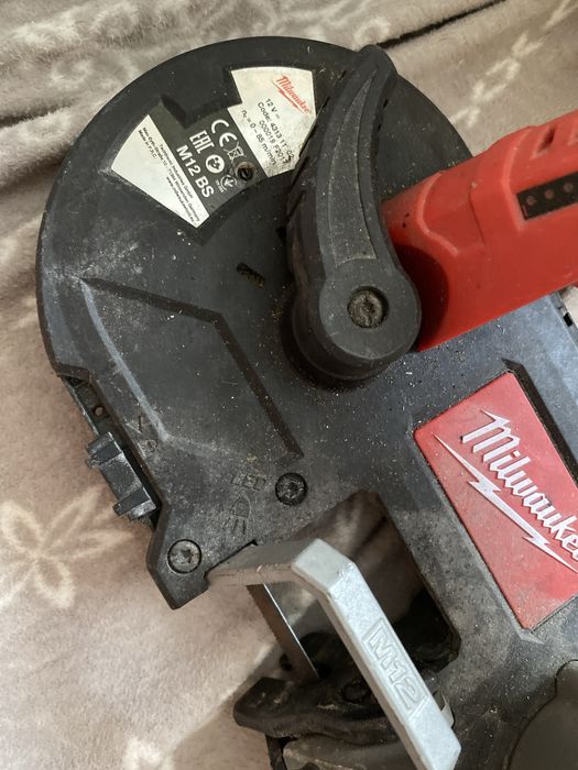 MILWAUKEE M12 BS-0 PIilarka Taśmowa Akumulatorowa