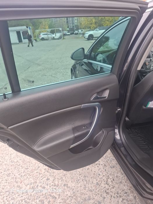Продам opel insignia