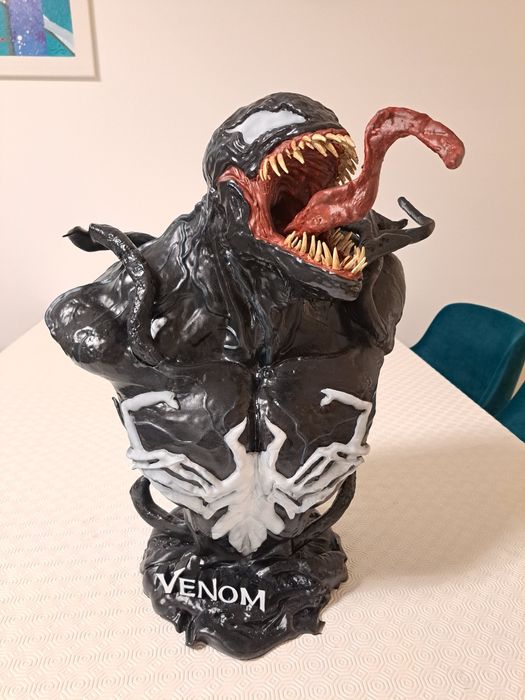 Busto do Venom (50cm) - Marvel