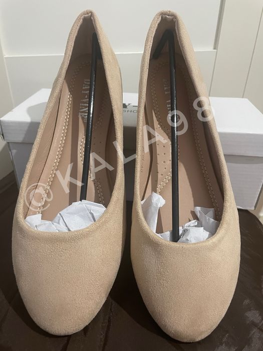 Nowe zamszowe baleriny 39 rozm