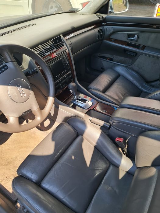 Audi S8 D2 2002r