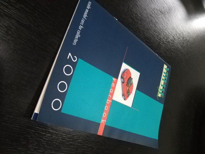 YearBook: 2000 - Vitesse