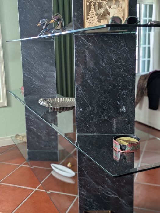 Estante em vidro por módulos