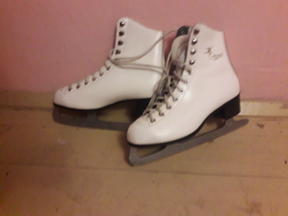 Łyżwy damskie Agat